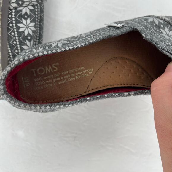 Toms Snowflake Poinsetta Grey Limited Edition Holiday Women's Size 8 - Picture 3 of 9